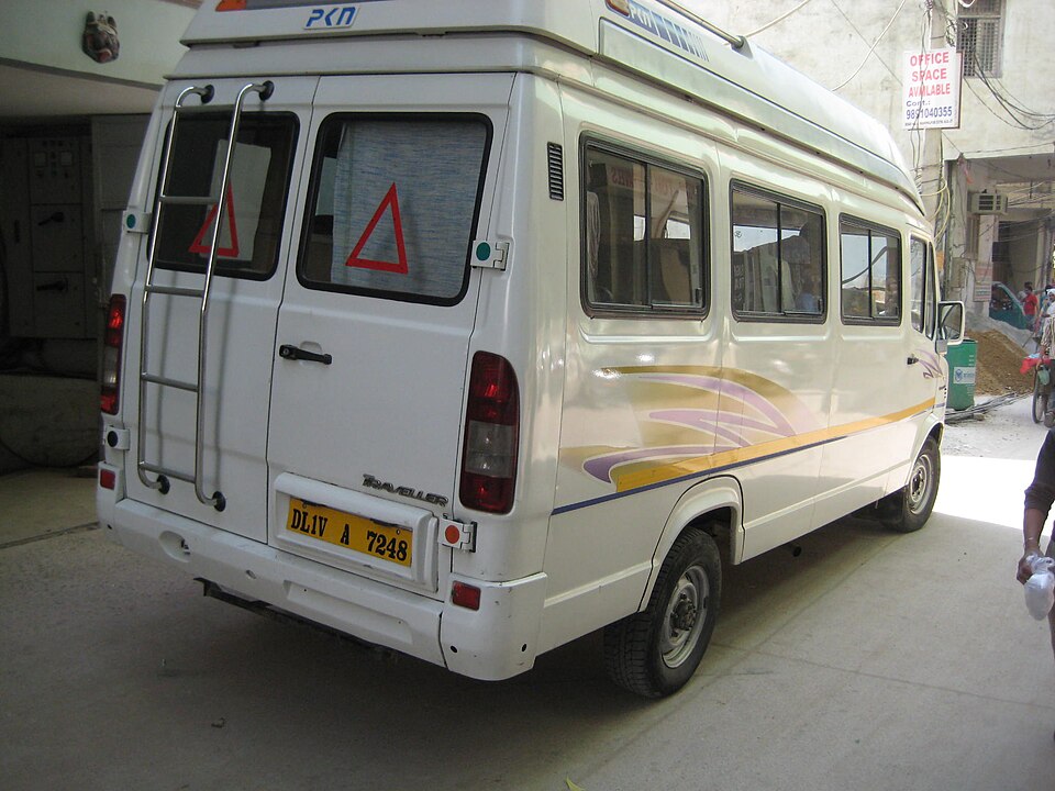 12 Seater Tempo Traveller on rent in Indore